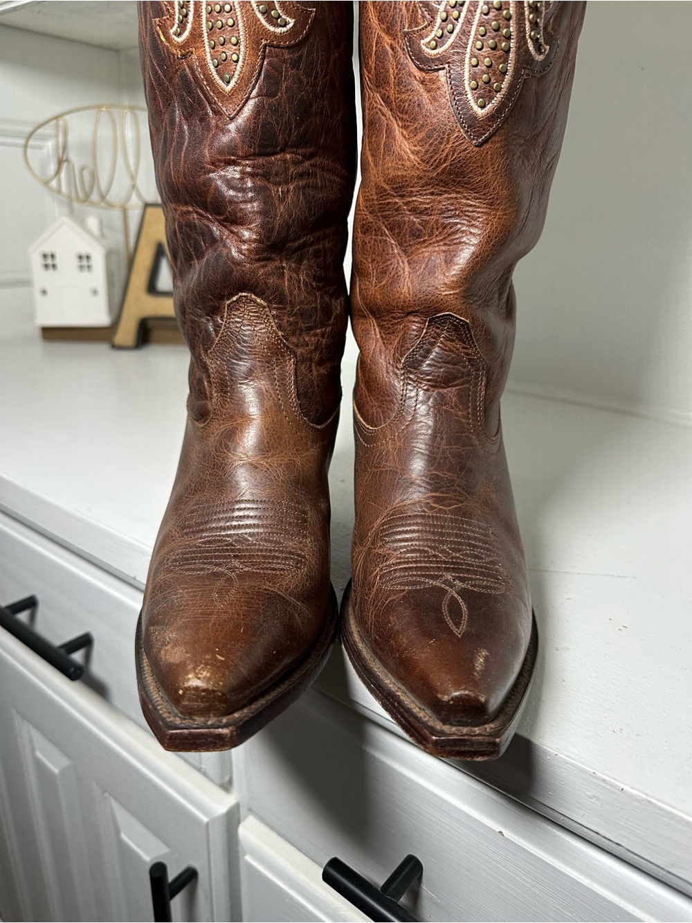 **SOLD**Shyanne Tall Cowboy Boots Womens 7 Brown Leather Western Studded Cowgirl - Picture 4 of 10